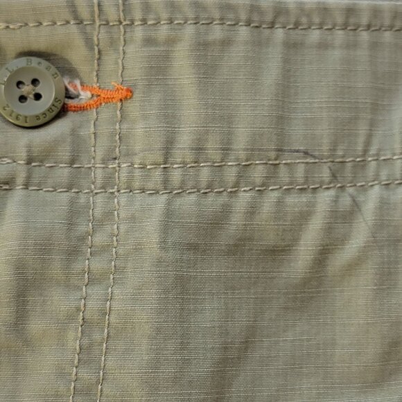 LL Bean Mens Cargo Shorts Ripstop Natural Fit Olive Green Pockets Hiking Sz 38W - Picture 7 of 13